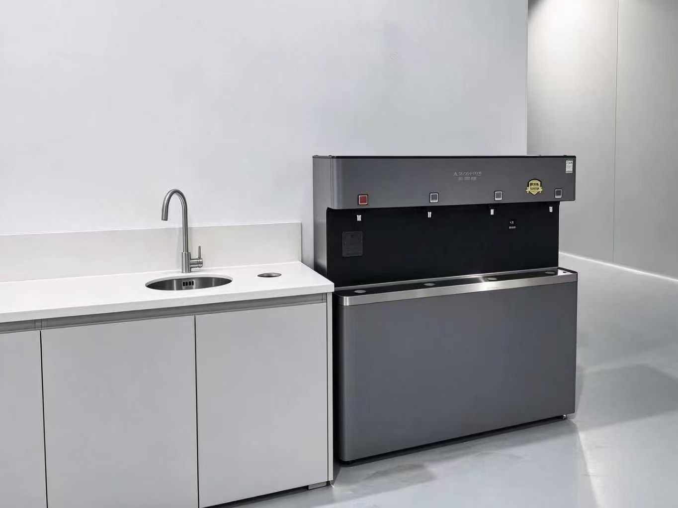 校园直饮水全流程管控：水质标准、设备选型与运维要点